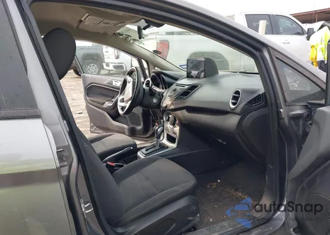 2014 Ford Fiesta Se z USA, uszkodzony, nr VIN 3FADP4BJ5EM211828